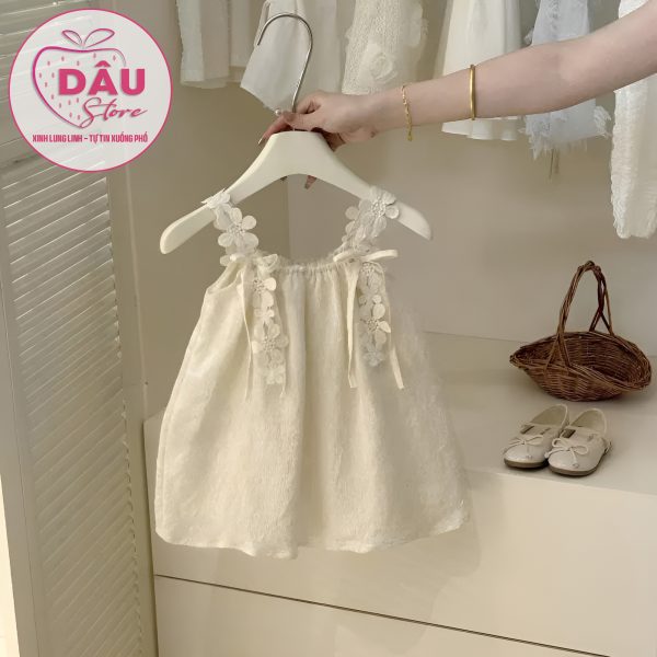 Váy Dây Quai Hoa Màu Kem - QCCC